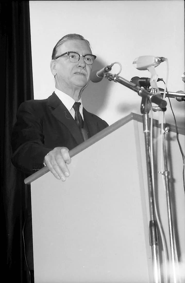 Ulf von Euler - 22. Tagung 1972 Mediziner: Ulf v. Euler am Rednerpult