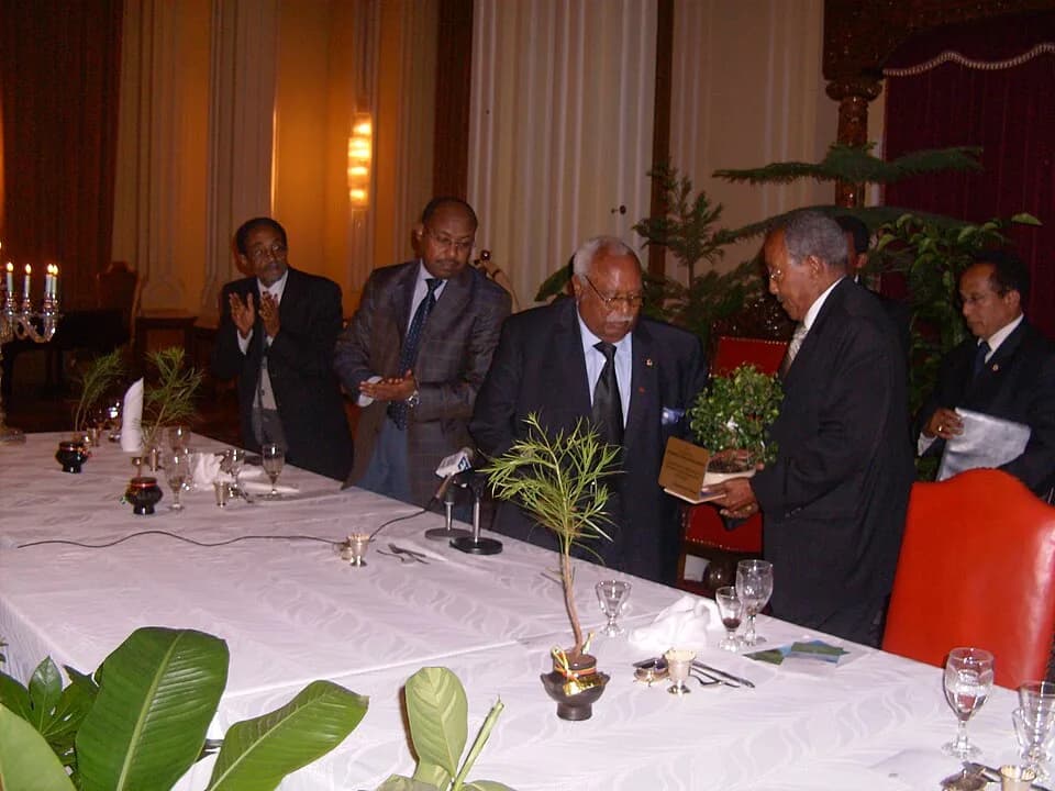 Girma Wolde-Giorgis - President Girma Wolde-Giorgis of Ethiopia receives a gift from Trees for the Future