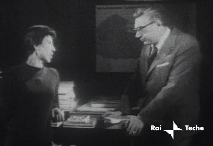 Natalia Ginzburg - Italian writers Luigi Silori and Natalia Ginzburg on the set of RAI broadcast "Uomini e libri", 1963