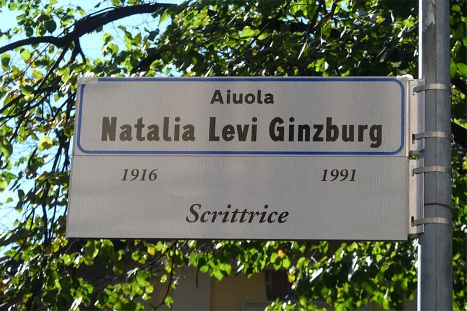 Natalia Ginzburg - Street sign in Turin at a garden named after Natalia Ginzburg