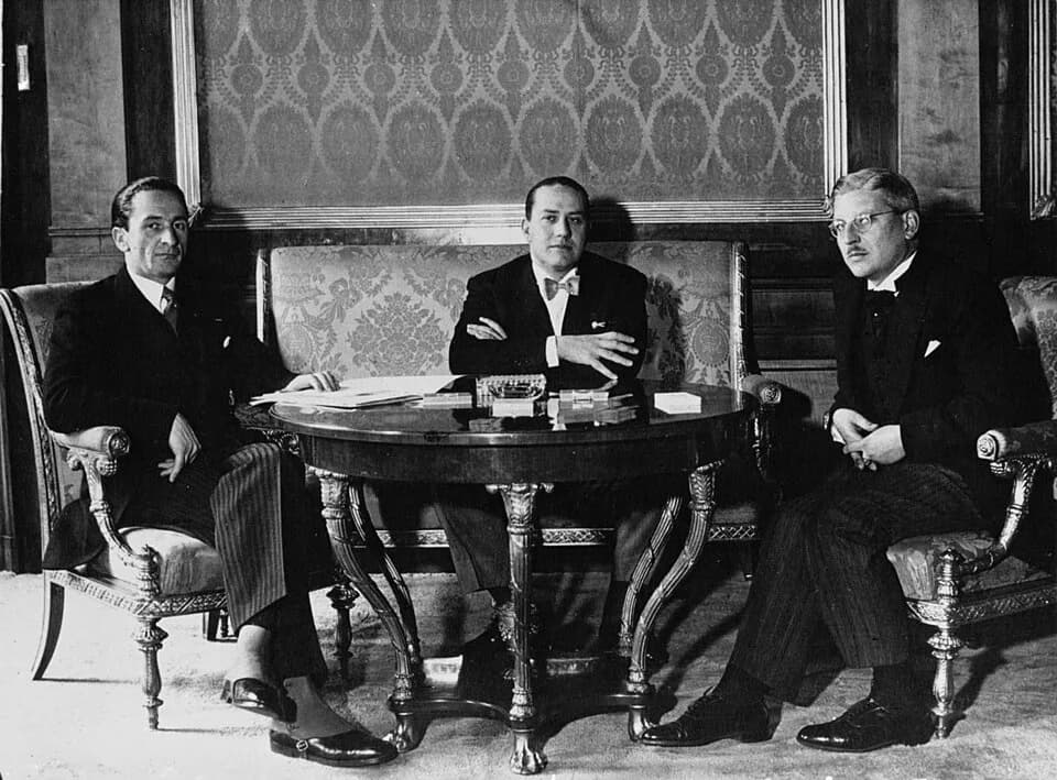 Kurt Schuschnigg - Left to right: Austrian Foreign Minister Guido Schmidt, Italian Foreign Minister Galeazzo Ciano, Austrian Chancellor Kurt Schuschnigg at the opening of the Austro-Italian Conference