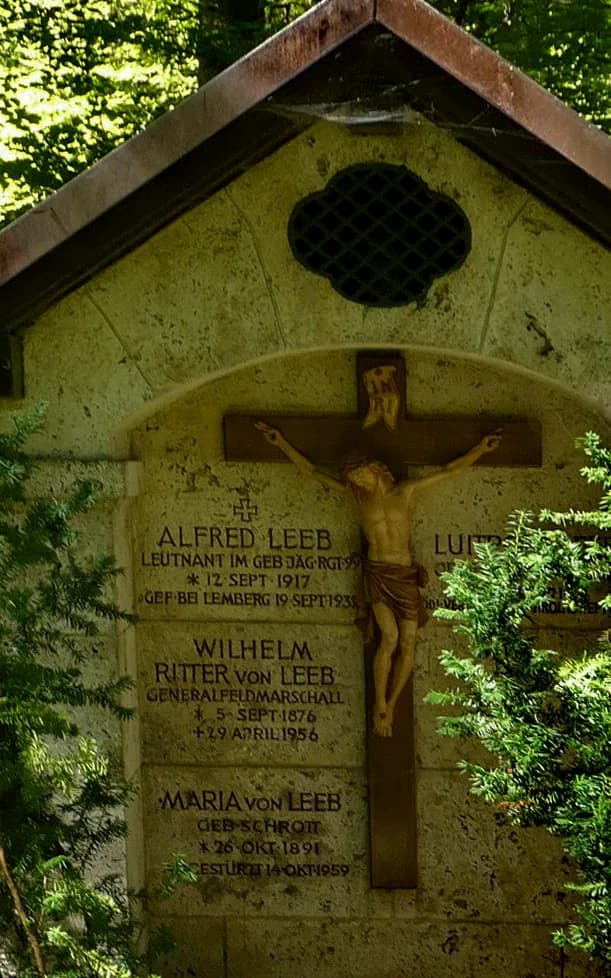 Wilhelm Ritter von Leeb - Grabstätte des Ritters Wilhlem Leeb am Sollner Waldfriedhof