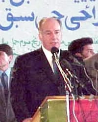 Aga Khan IV - en:Aga Khan IV, (b.1936- )