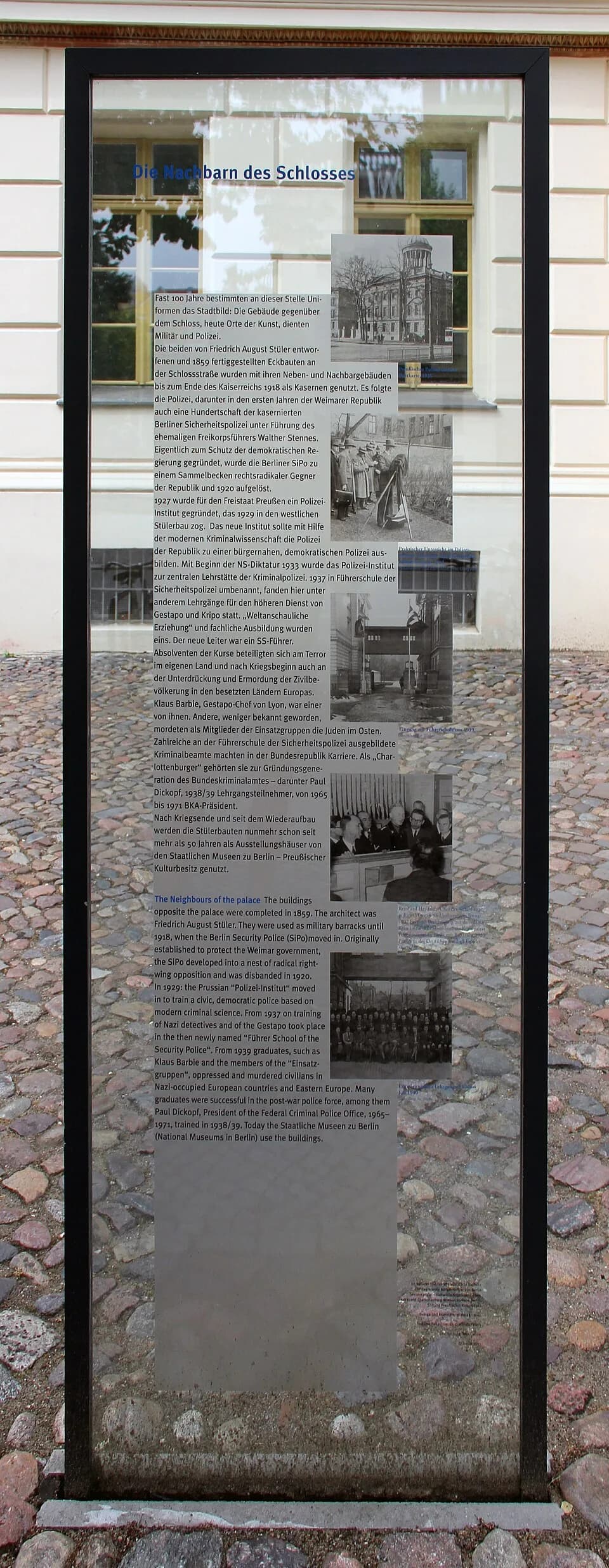 Klaus Barbie - Memorial plaque, Die Nachbarn des Schlosses, Schloßstraße 1, Berlin-Charlottenburg, Deutschland