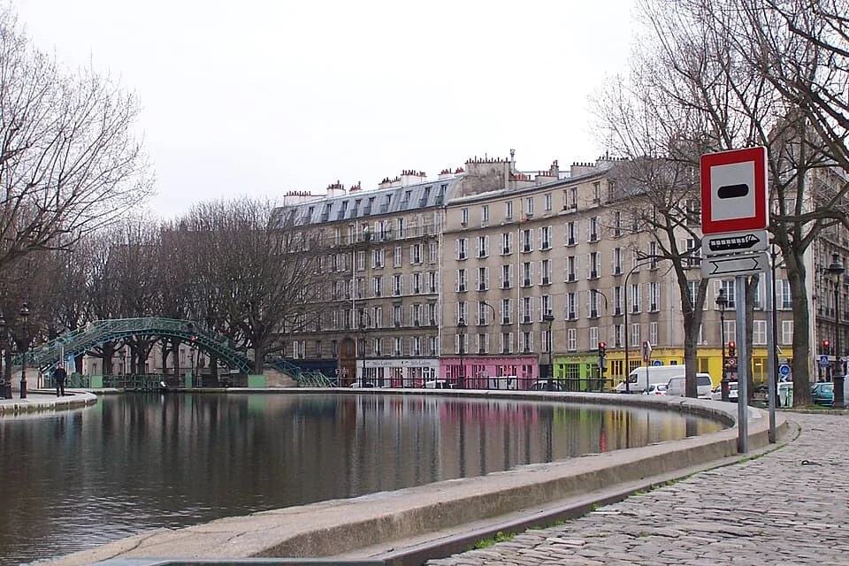 Michèle Morgan - Le canal Saint-Martin, à Paris