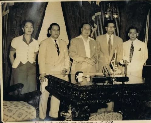 Elpidio Quirino - Gov. Villavert with Pres. Quirino