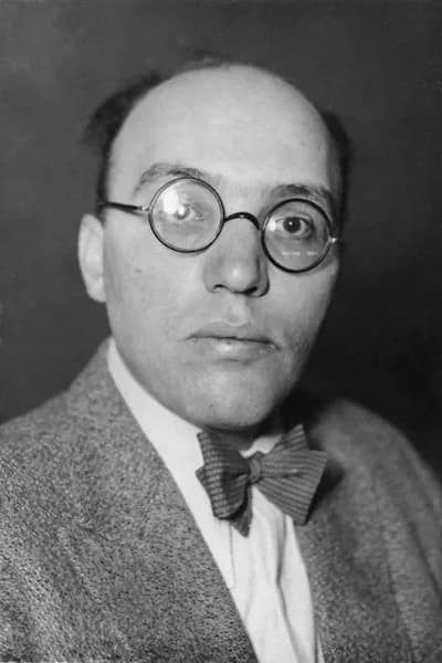 Kurt Weill - For documentary purposes the German Federal Archive often retained the original image captions, which may be erroneous, biased, obsolete or politically extreme. Kurt Weill in Wien
Kurt We