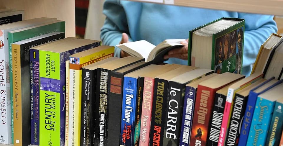 Tom Clancy - Boeken in de kringloopwinkel in Woerden.