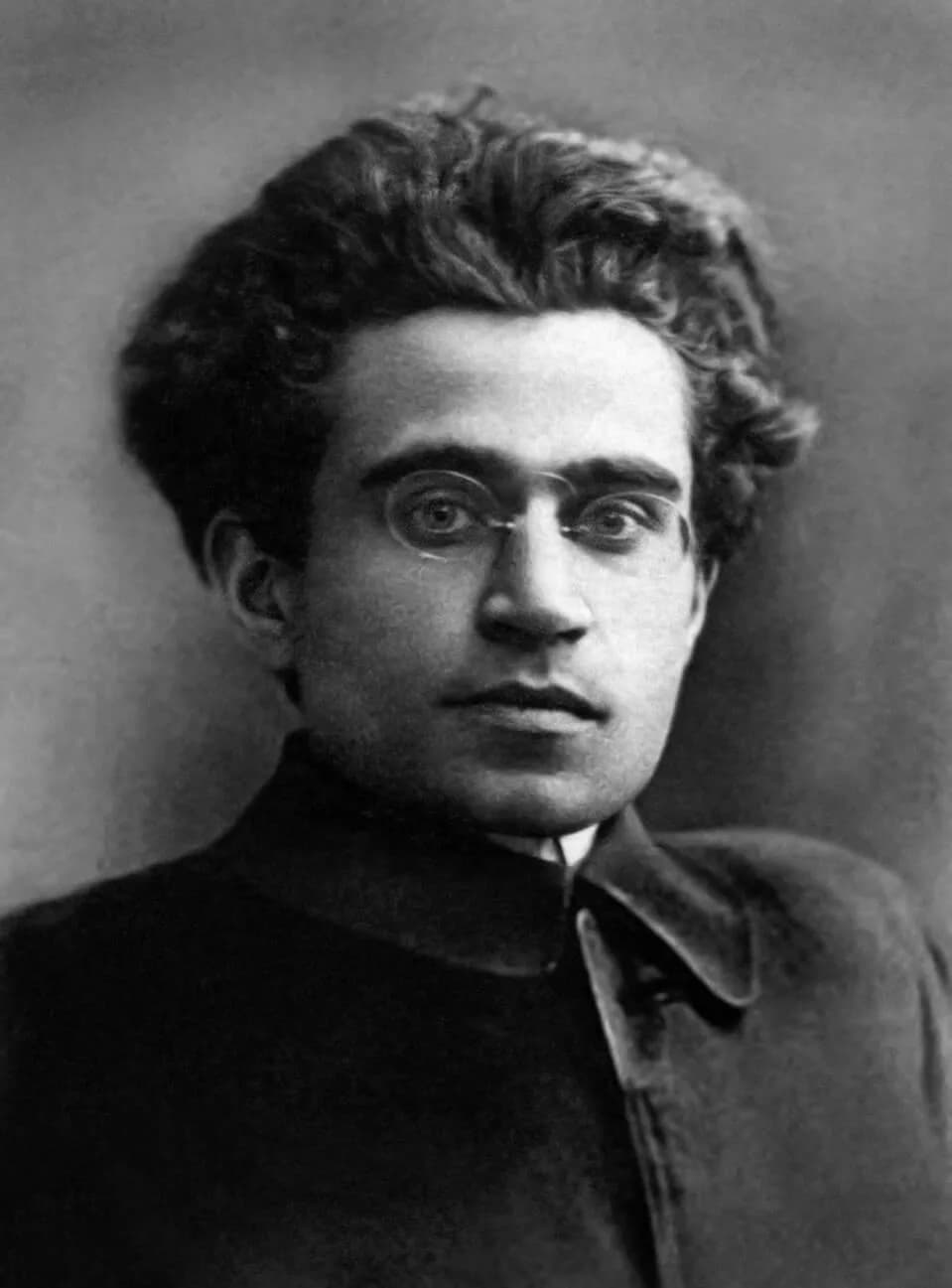 Antonio Gramsci - Portrait of Antonio Gramsci around 30 in the early 20s
