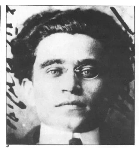 Antonio Gramsci - Antonio Gramsci en 1915