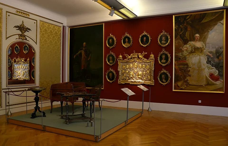 Joseph II, Holy Roman Emperor - Le Garde-Meuble Impérial ( Kaiserliches Hofmobiliendepot ) à Vienne.