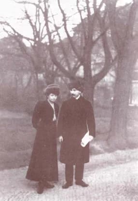 Jaroslav Hašek - Jaroslav Hasek with his first wife Jarmila Hasekova