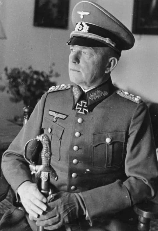 Paul Ludwig Ewald von Kleist - For documentary purposes the German Federal Archive often retained the original image captions, which may be erroneous, biased, obsolete or politically extreme. Generalo