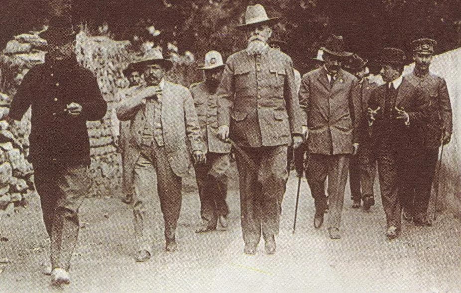 Venustiano Carranza - Venustiano Carranza en La Cañada, Queretaro, el 22 de Enero de 1916.
Archivo Casasola.