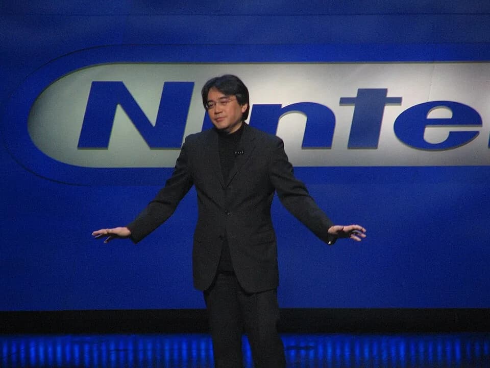 Satoru Iwata - Satoru Iwata at E3 2006 Nintendo Press Conference at Kodak Theatre.