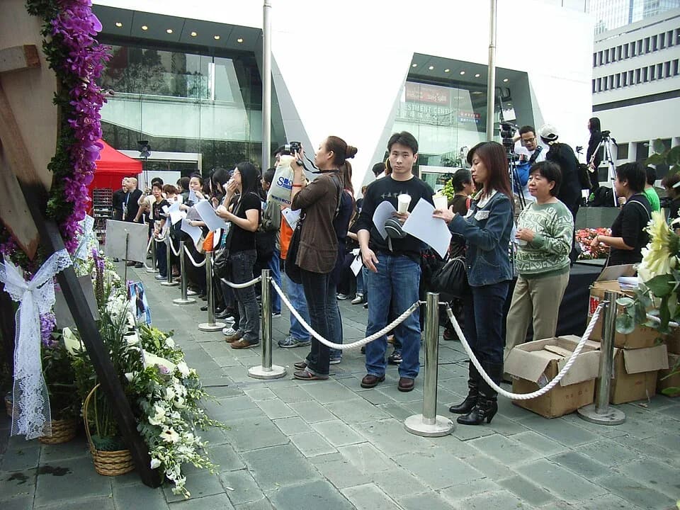 Leslie Cheung - Mr Leslie Cheung, 張國榮逝世周年紀念日 2006年4月1日 香港 中環康樂廣場