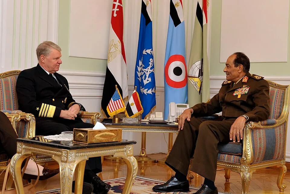 Mohamed Hussein Tantawi - CAIRO (Nov. 11, 2009) Chief of Naval Operations (CNO) Adm. Gary Roughead meets with Egyptian Defense Minister Field Marshal Tantawi while visiting Cairo. (U.S. Navy photo by