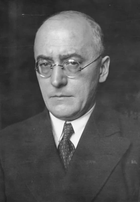 Heinrich Brüning - For documentary purposes the German Federal Archive often retained the original image captions, which may be erroneous, biased, obsolete or politically extreme. ADN-ZB/Archiv
Heinri