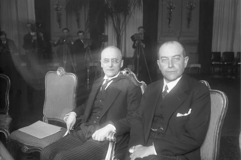 Heinrich Brüning - For documentary purposes the German Federal Archive often retained the original image captions, which may be erroneous, biased, obsolete or politically extreme. Reichskanzler Dr. Br