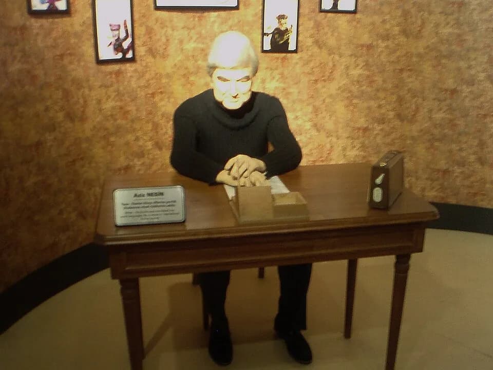 Aziz Nesin - Wax figures in Yılmaz Büyükerşen Wax Museum at Odunpazarı, Eskişehir, Turkey