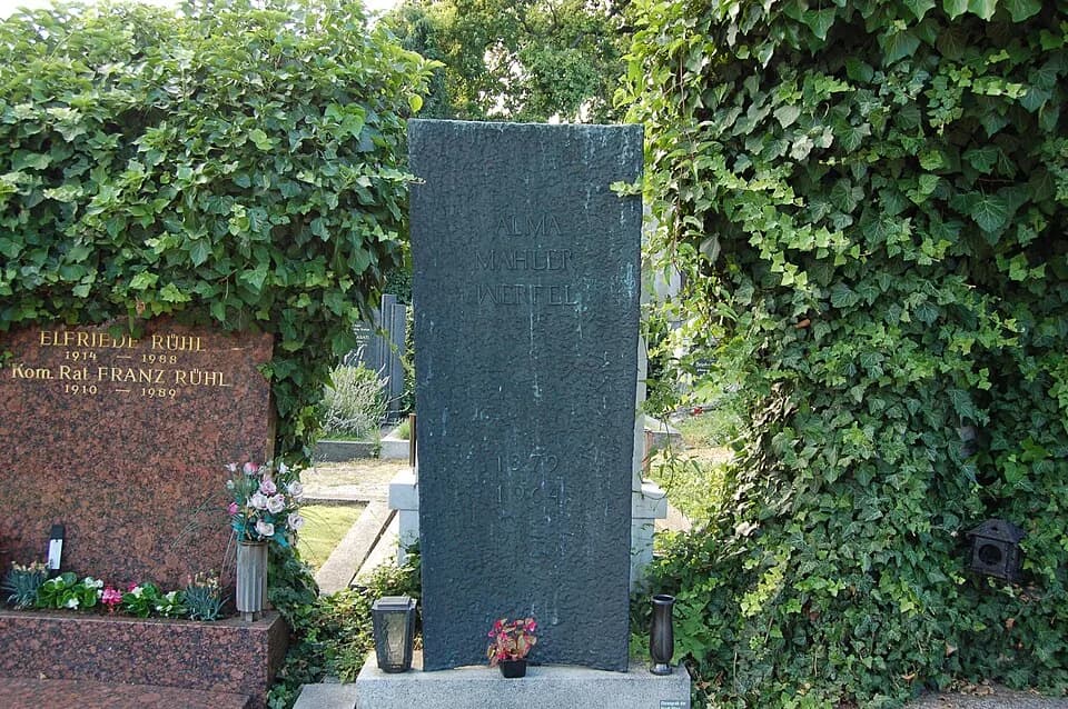 Alma Mahler - Grinzinger Friedhof, Grabmal von Alma Mahler-Werfel