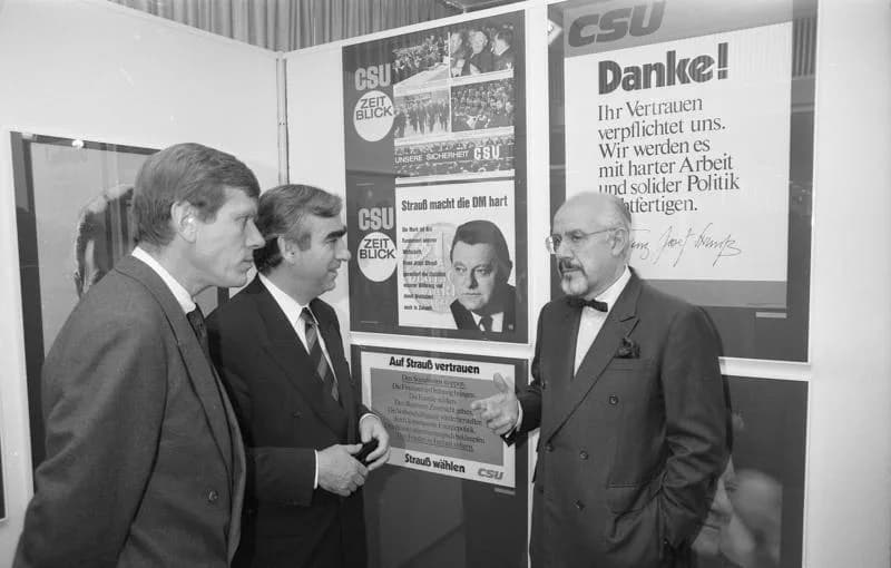 Franz Josef Strauß - For documentary purposes the German Federal Archive often retained the original image captions, which may be erroneous, biased, obsolete or politically extreme. 10. Oktober 1990
D