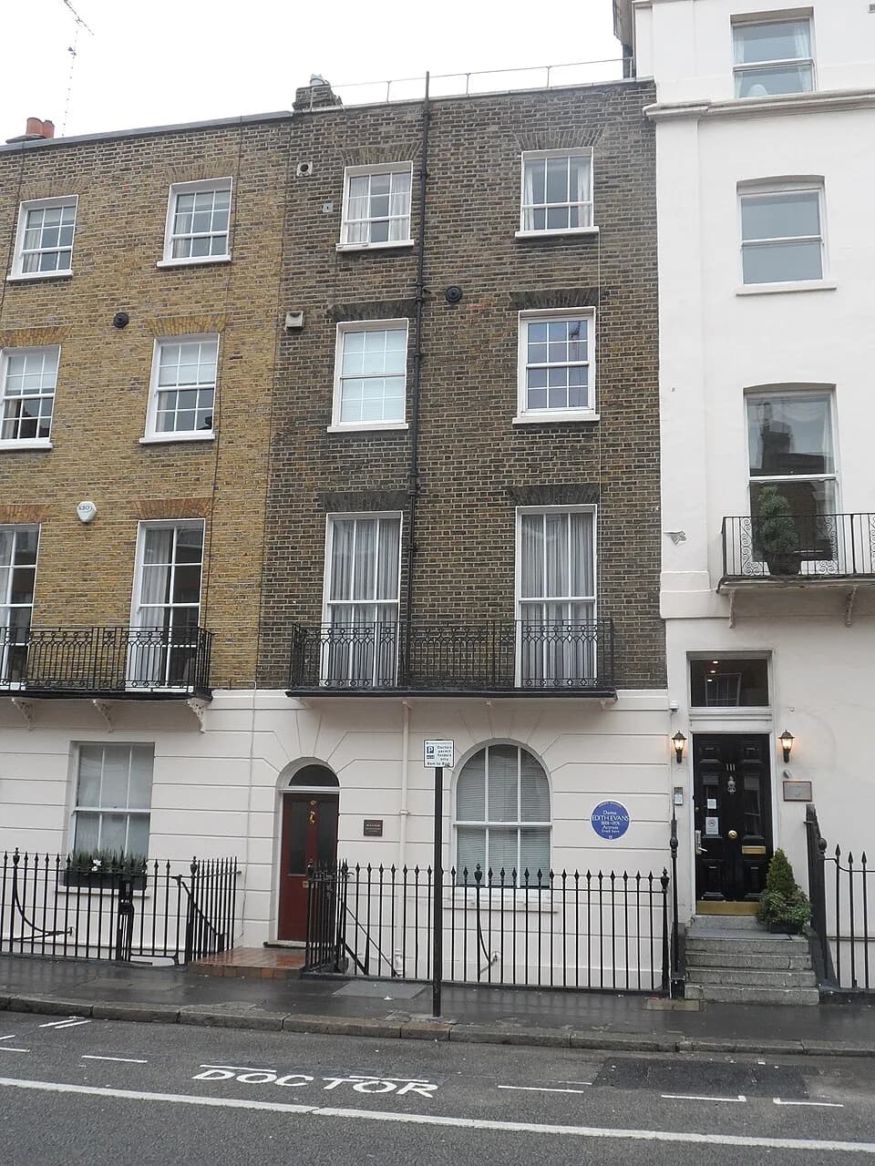 Edith Evans - Dame EDITH EVANS 1888-1976 Actress lived here