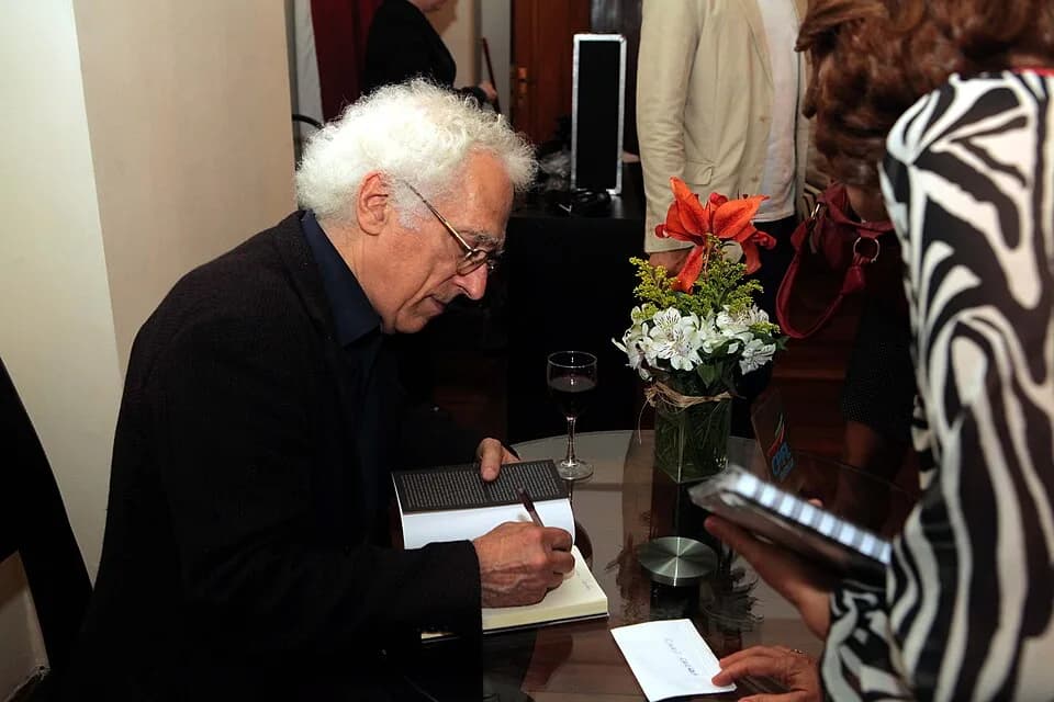 Tzvetan Todorov - Tzvetan Todorov no Fronteiras do Pensamento São Paulo 2012
