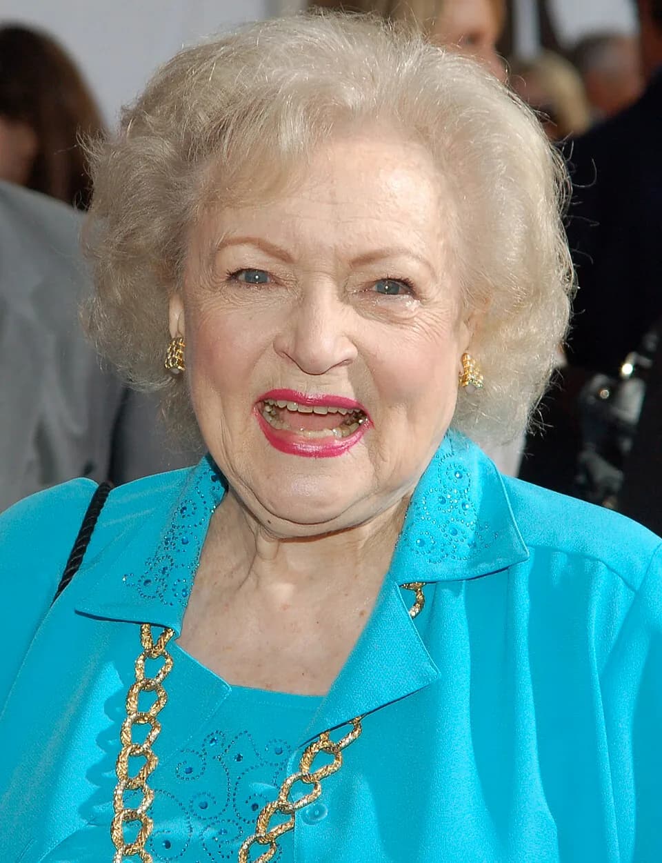 Betty White - Betty White at the premiere for The Proposal