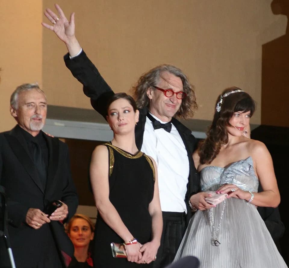 Dennis Hopper - Cannes Film Festival 2008, for film Palermo Shooting
(Dennis Hopper, Giovanna Mezzogiorno, Wim Wenders, Milla Jovovich)