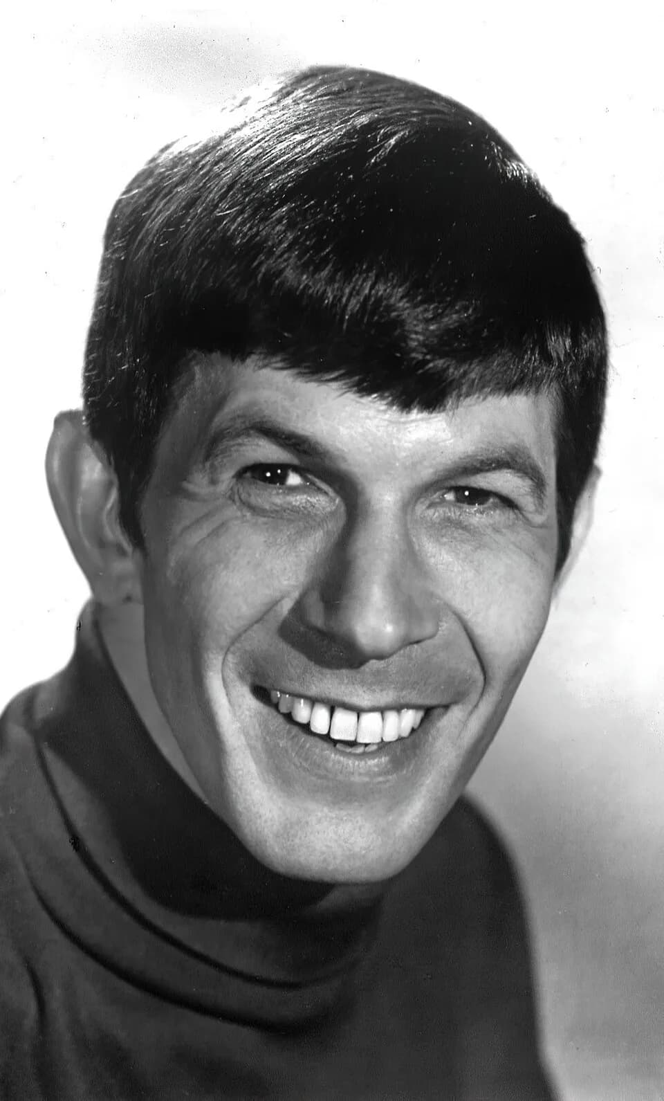 Leonard Nimoy - Publicity photo of Leonard Nimoy.