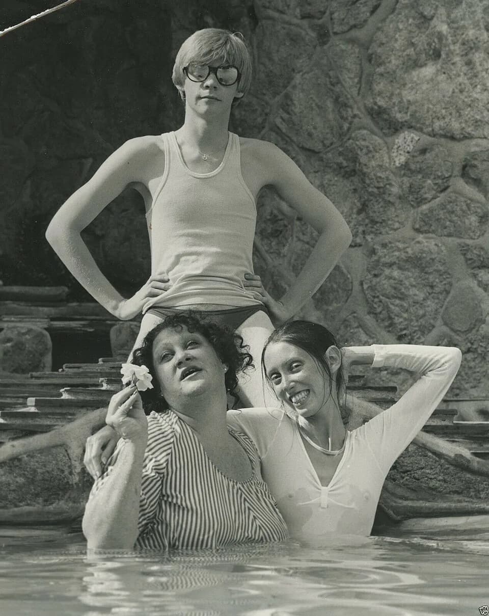 Shelley Duvall - Pat Ast, Dennis Christopher, and Shelley Duvall in 1975