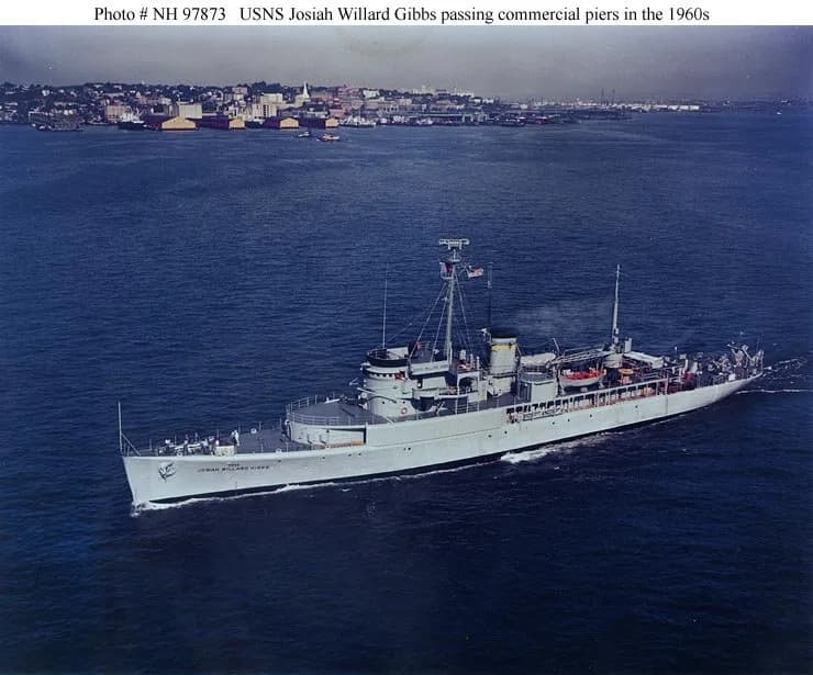 Josiah Willard Gibbs - USNS Josiah Willard Gibbs (T-AGOR-1)