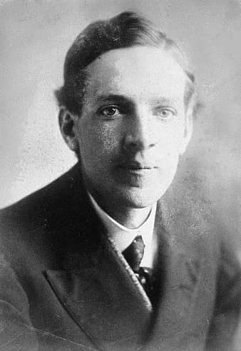 Upton Sinclair - Upton Sinclair early in his career