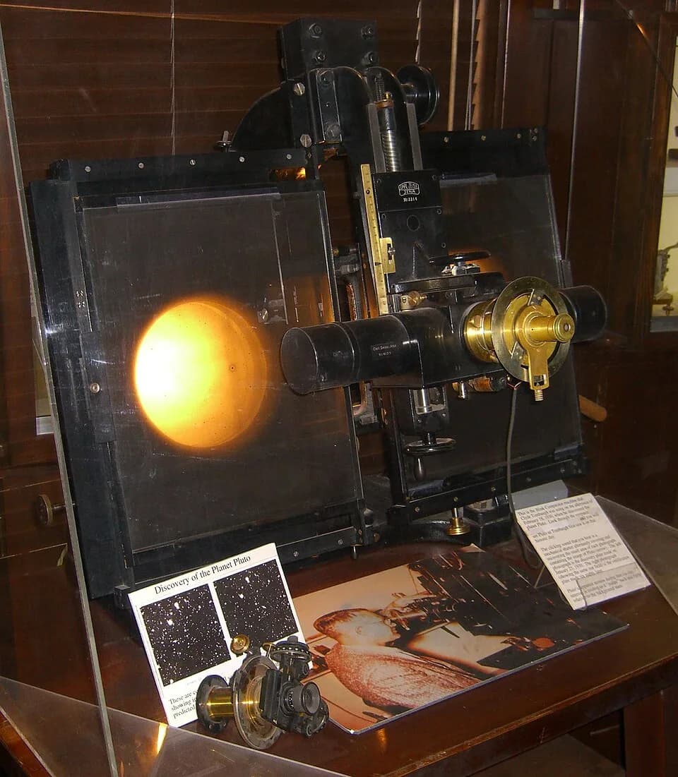 Clyde Tombaugh - A Carl Zeiss Jena blink comparator at Lowell Observatory, used in the discovery of Pluto.