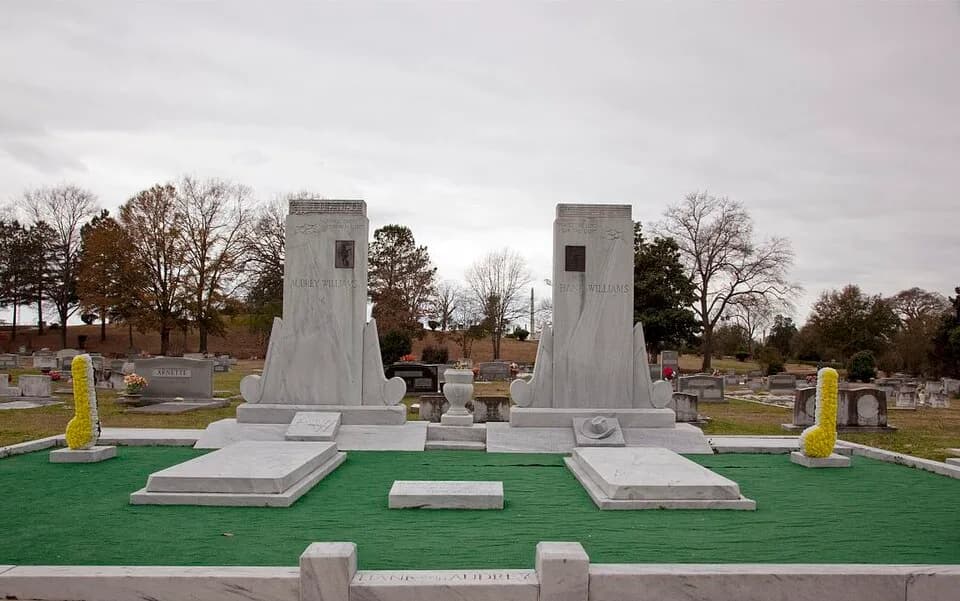 Hank Williams - Grave of Hank and Audrey Williams, Oakwood Annex, Montgomery, Alabama