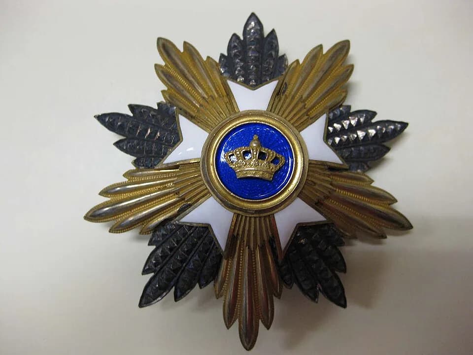 Chester W. Nimitz - Accession: 66-50-F
Medal, Badge, Belgium, Order of the Crown (Grand Cross Star)
4.37"H x 5.62" W
Medal awarded to FADM C.Nimitz.
Collection of Curator Branch, Naval History and H