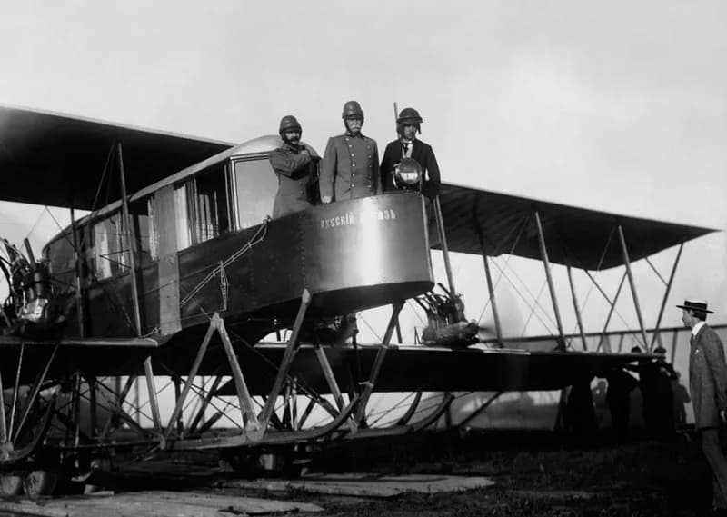 Igor Sikorsky - Ukrainian/Russian aviators en:Igor Sikorsky, Genner, Kaulbars in the airplane "Russian Vityaz"