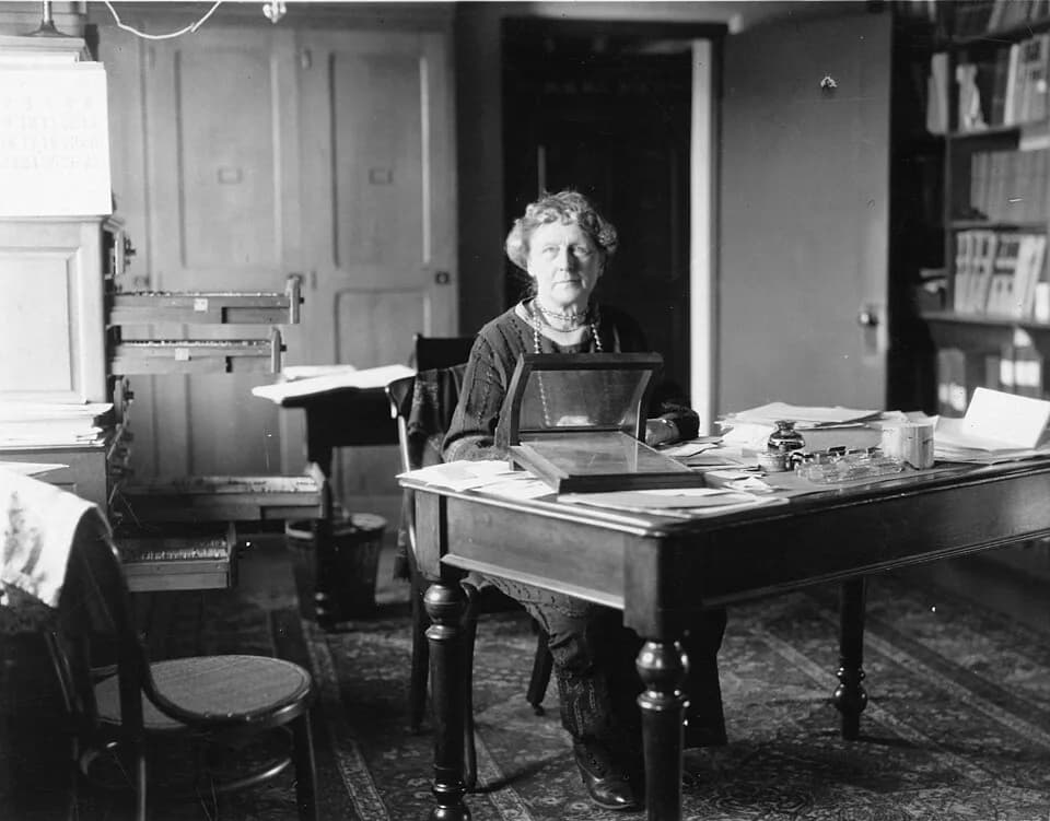 Annie Jump Cannon - Description: First hired by Harvard College Observatory to carry out astronomical calculations, Annie Jump Cannon (1863-1941) eventually became one of the foremost American astrono